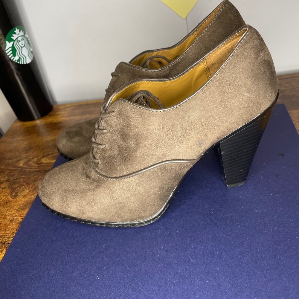 Sole sensibility shade booties